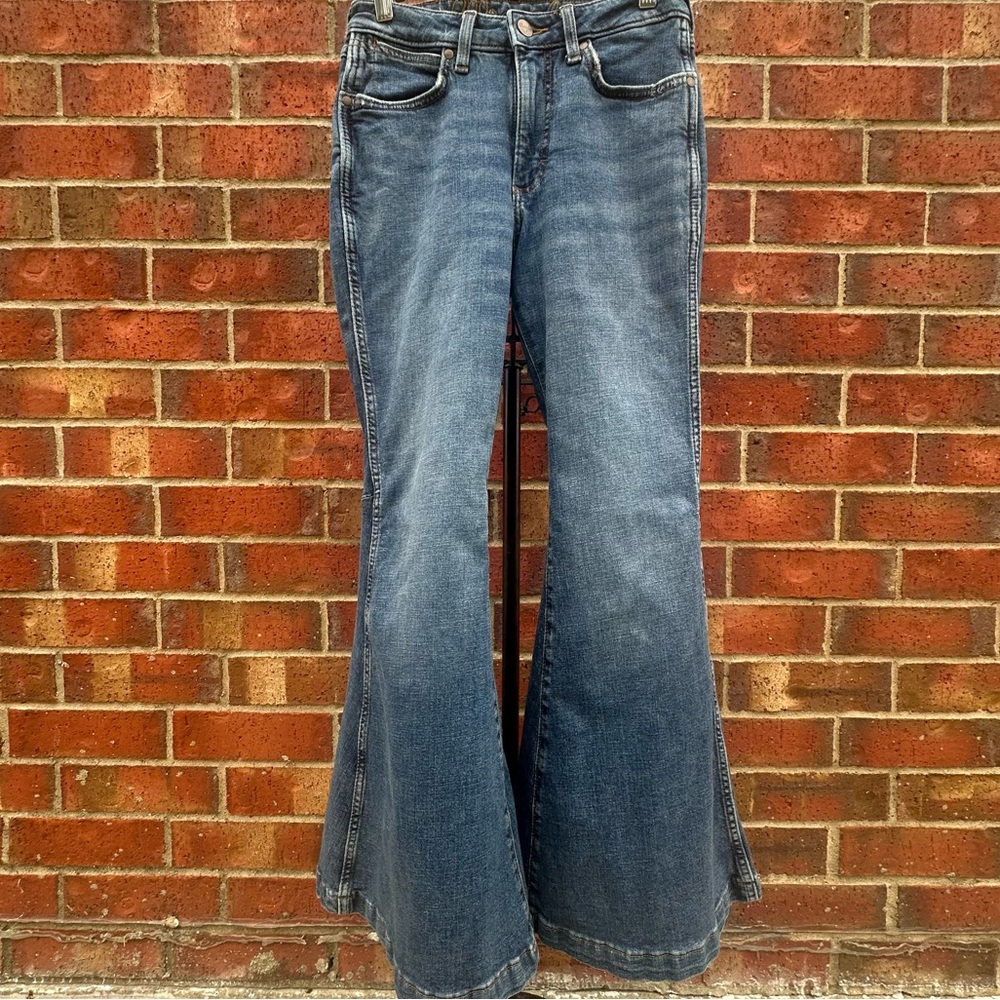 Wrangler Flare Leg Jeans Denim Low Rise Festival Y2K Revival Retro Heritage 26